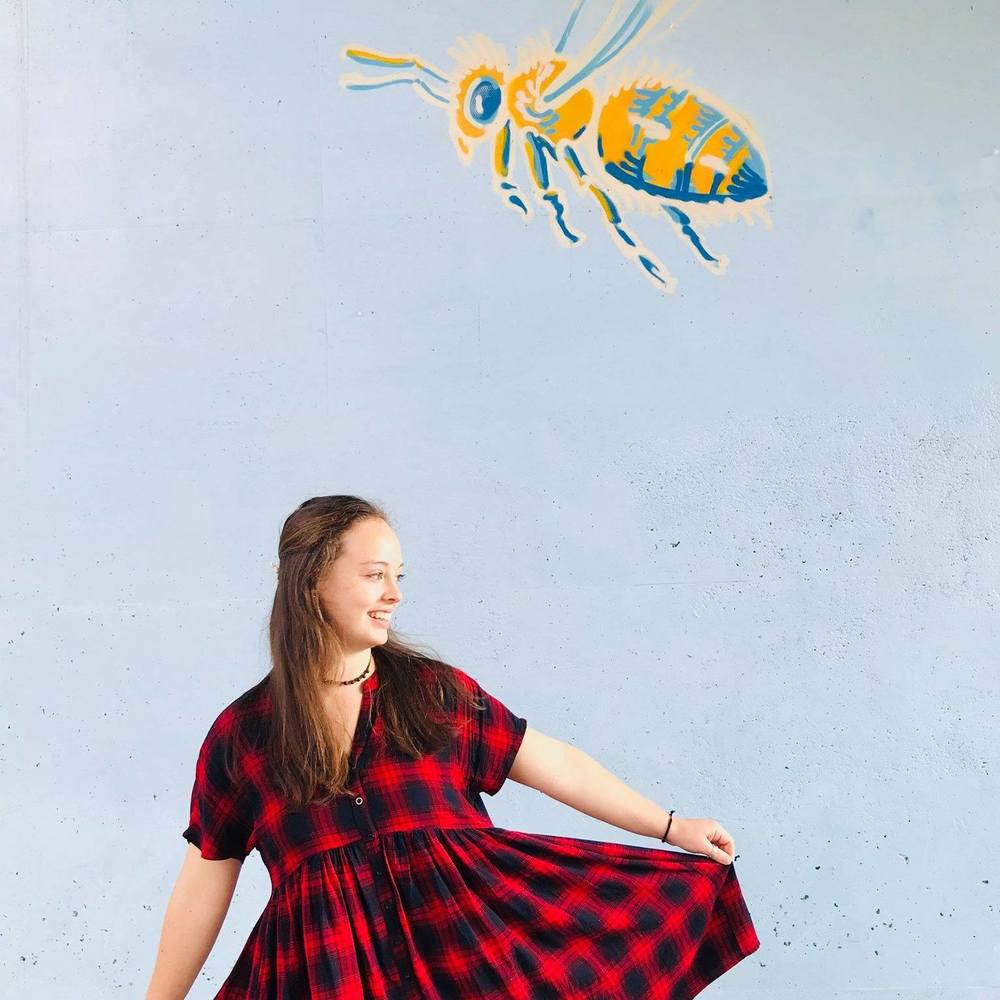 Meet your Posher, Claire